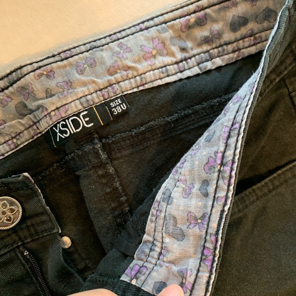 Jeans - Picture 2 of 3